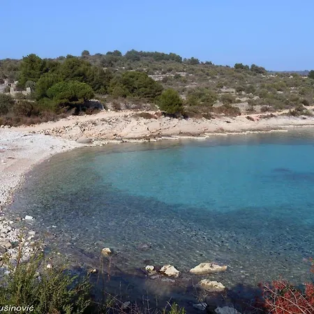 Pearl Veliki Drvenik